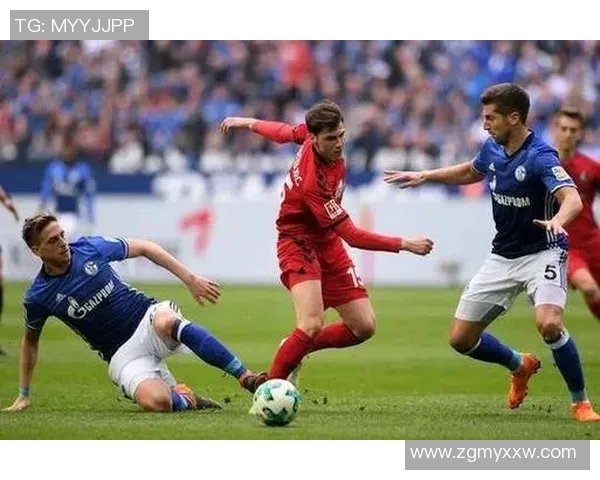 生死较量：奥格斯堡VS弗赖堡，胜者向德甲之巅挺进