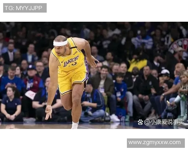 湖人队新秀莫里斯本赛季表现不佳，面临被裁判风险？